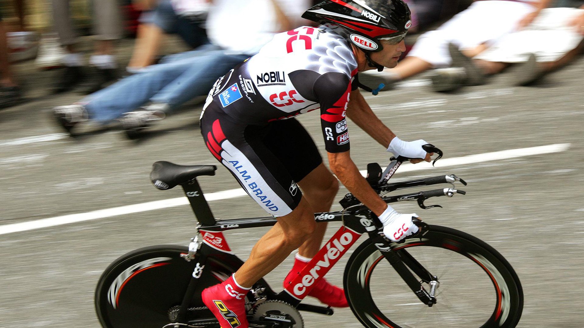 班凯罗统治级表现让比赛提前失去悬念，鹈鹕完成对上海队的全面横扫